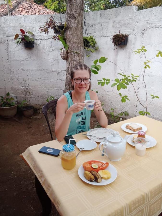 Menaka Homestay Tangalle Zewnętrze zdjęcie