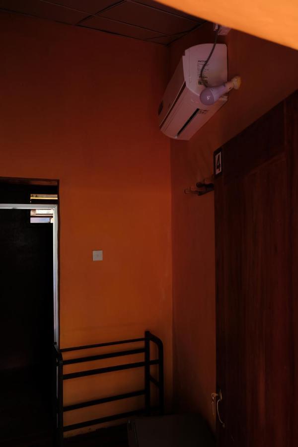 Menaka Homestay Tangalle Zewnętrze zdjęcie